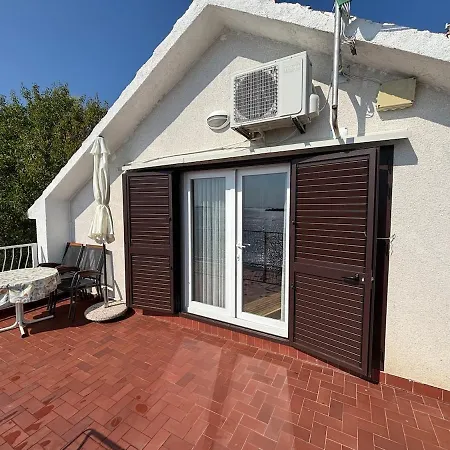 Ines Appartement Tribalj